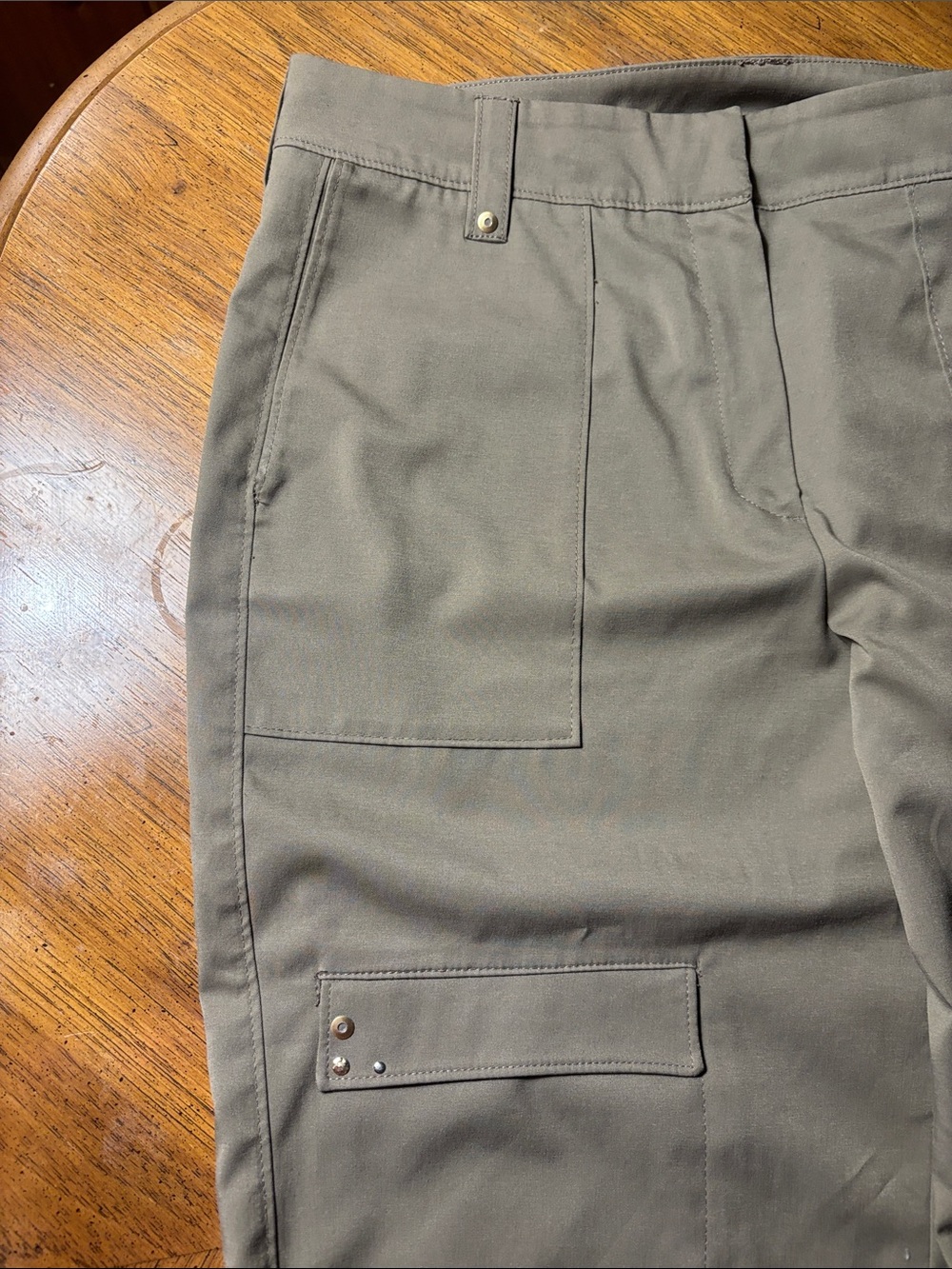 Tail Women's Cargo Shorts in Taupe - Picture 4 of 6
